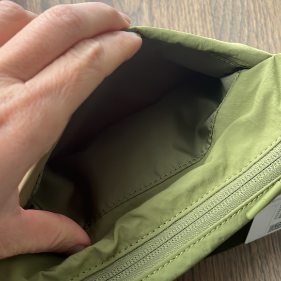 Lululemon Post Workout Bundle (Crossbody, Reusable Bag, and 2 Headbands) - Picture 10 of 10